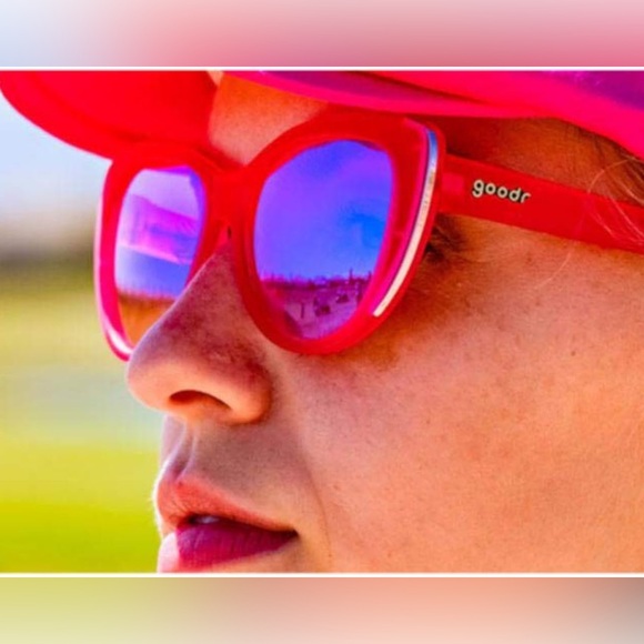 Goodr pink Cat-Eye Sunglasses - Flamingo Eye Runway - Picture 5 of 5